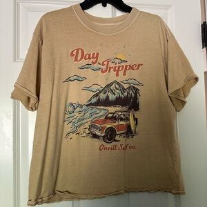 O'Neill Tan Short Sleeve Tee with Vintage Graphic Woman’s Junior XXL